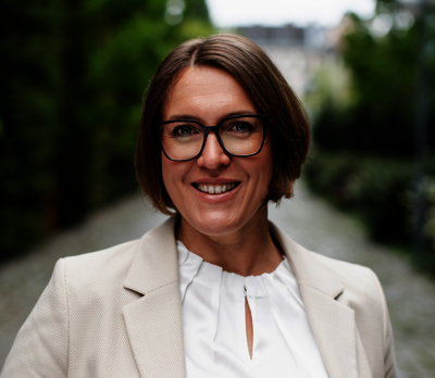 Porträt von Dr. Christine Fuhrmann, 1. stellvertretende Vorsitzende des KKS-Netzwerks
